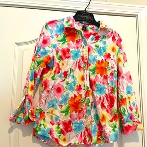 Chaps cotton blouse/shirt. Great colors, brighten up any outfit. 3/4 sleeves